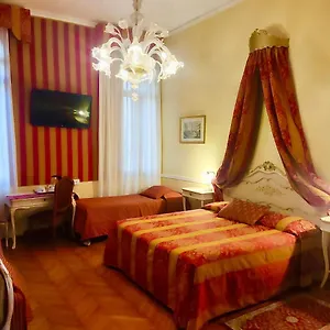Отель Mezzo Pozzo, Венеция